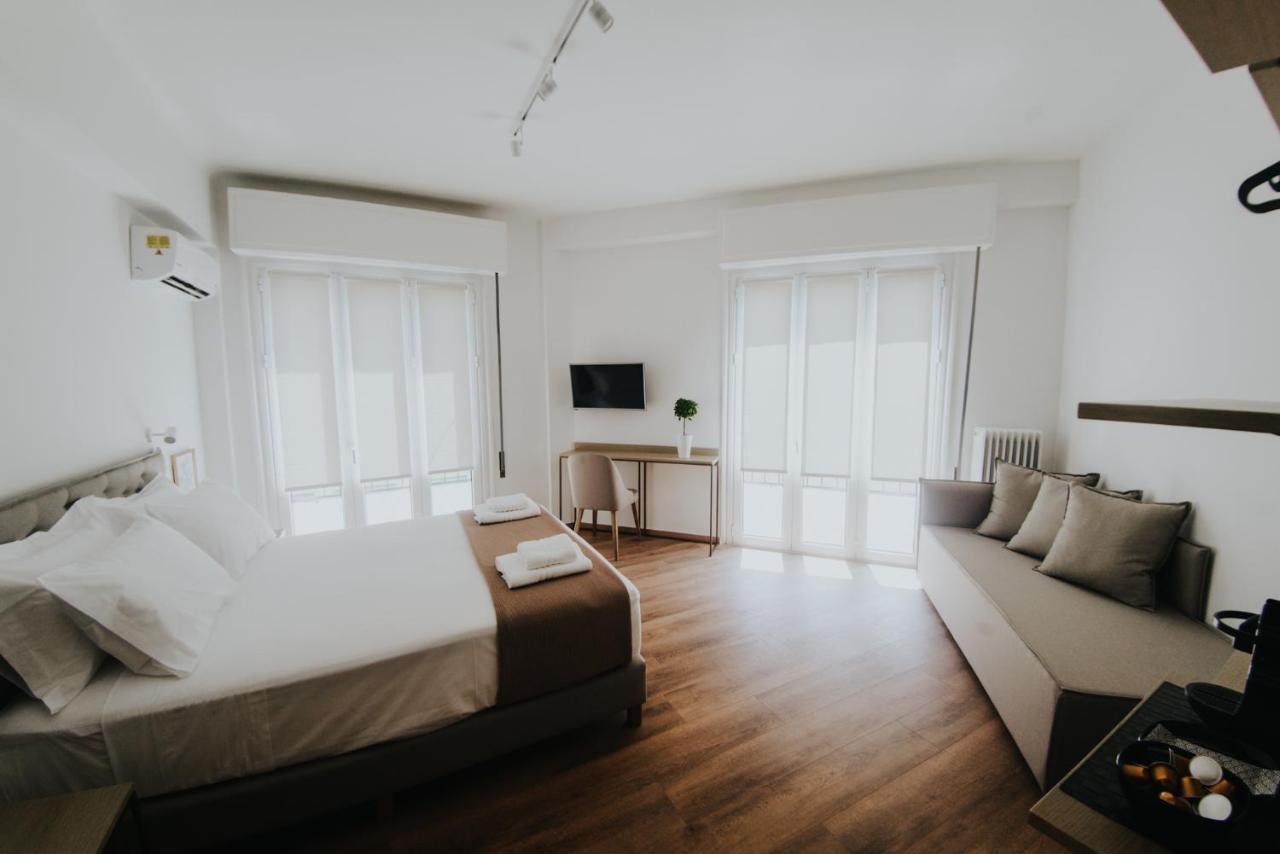 אתונה Voulis Attico Rooms & Apartments מראה חיצוני תמונה